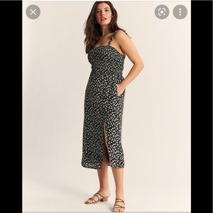 NWT! Abercrombie & Fitch smocked midi dress